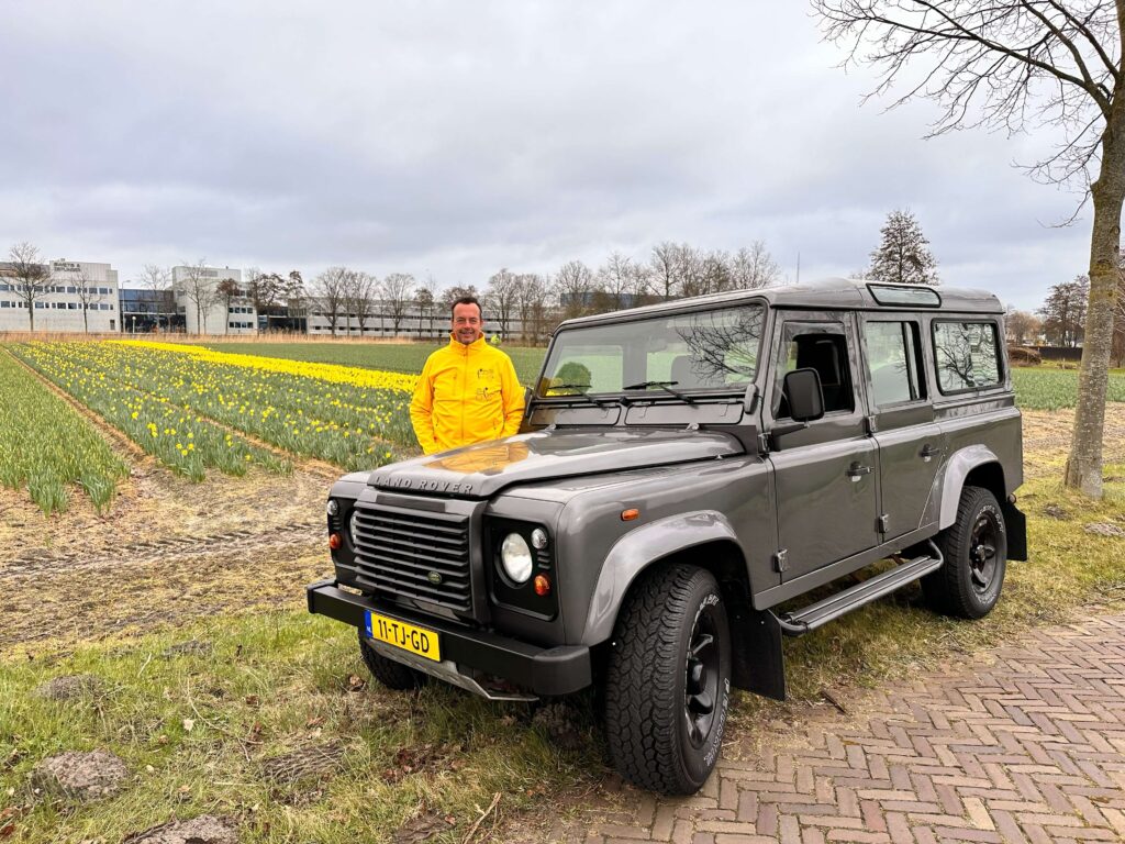 sightseeing Land Rover safari tour